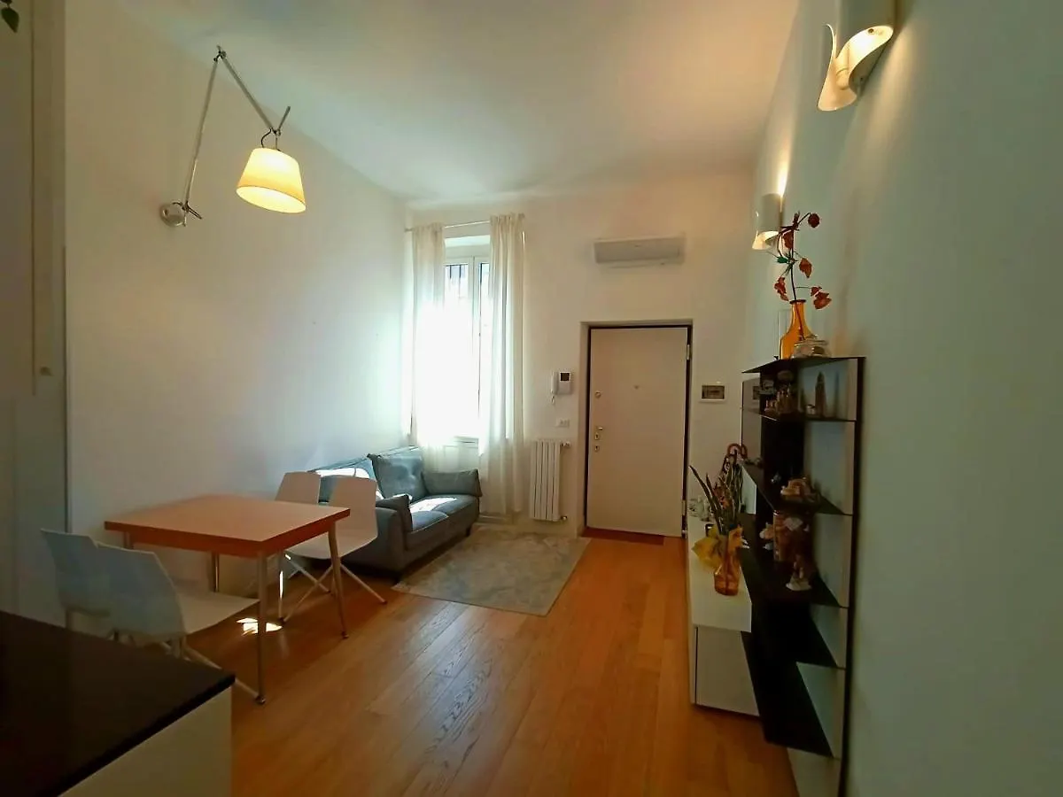 Charming Ringhiera House In The Heart Of Milan Apartment 0*,